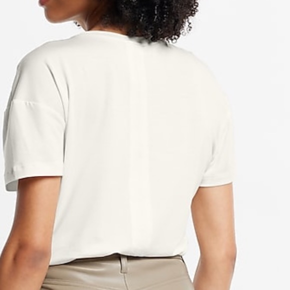 NWT Express Supersoft Relaxed Crew Neck Tee Small Cream - Picture 2 of 6